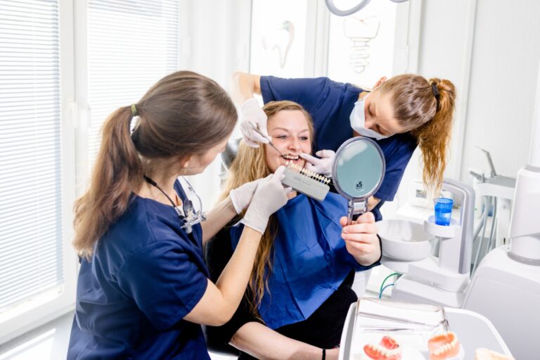 Klassen_Zahnarzt_Hamm-Rhynern_Zahnimplantation