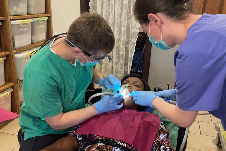 Zahnarztpraxis_Klassen_Blog_Kamerun_6