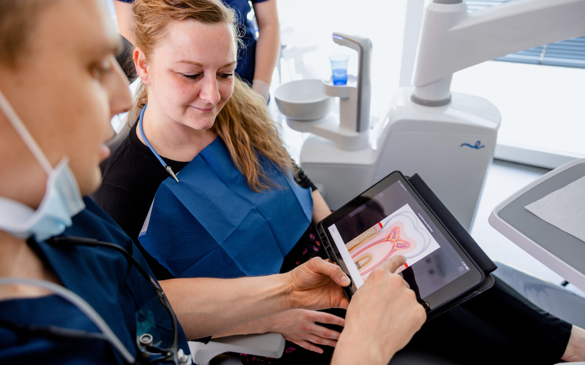 Zahnarztpraxis_Klassen_Blog_Implantatentzündung