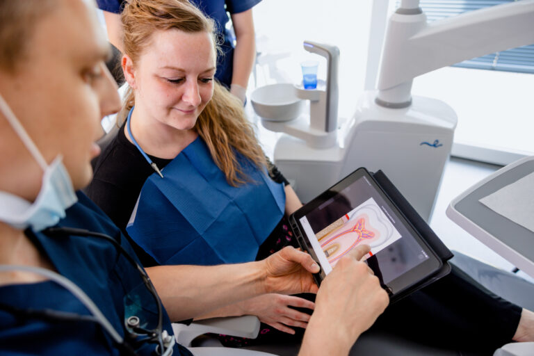 Zahnarztpraxis_Klassen_Blog_Implantatentzündung