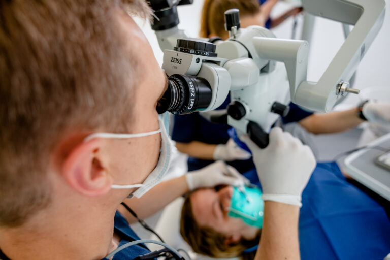 Zahnarzt_Klassen_Blog_Wurzelspitzenresektion