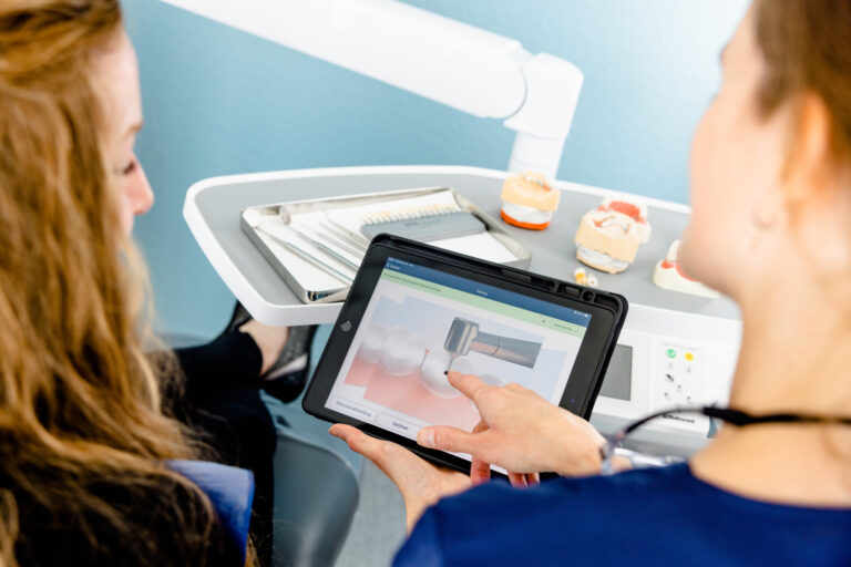 Zahnarzt_Klassen_Blog_Keramikimplantate