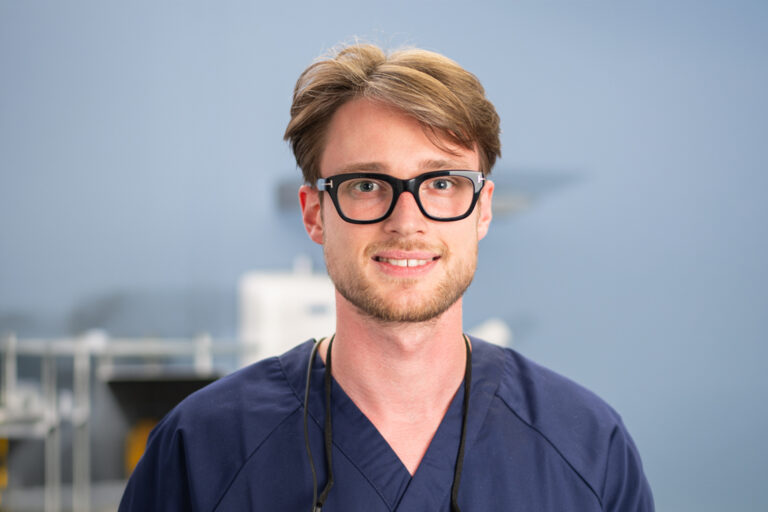 Dr.-Jonas-Wilmink_Querformat